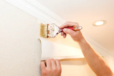 Pose de papier peint à Grez-Neuville — revêtements muraux et toiles de verre